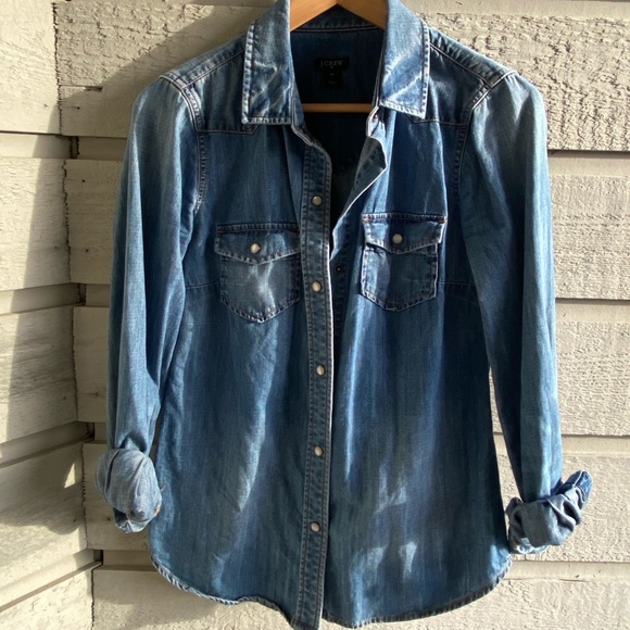 j crew | denim shirt | medium wash | size XS - Picture 6 of 9